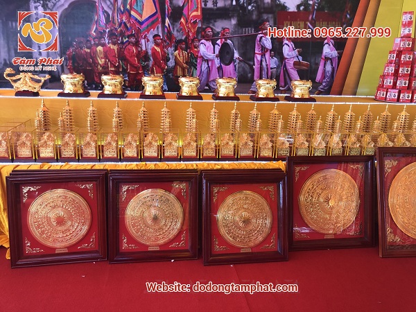 Tâm Phát tham dự lễ dâng hương báo công Đức Thánh Trần