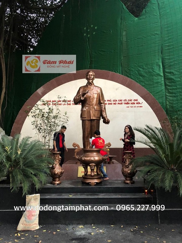 Dịch vụ làm mới, bảo dưỡng các công trình tượng đồng, phù điêu, tượng đài... của cơ quan ban ngành