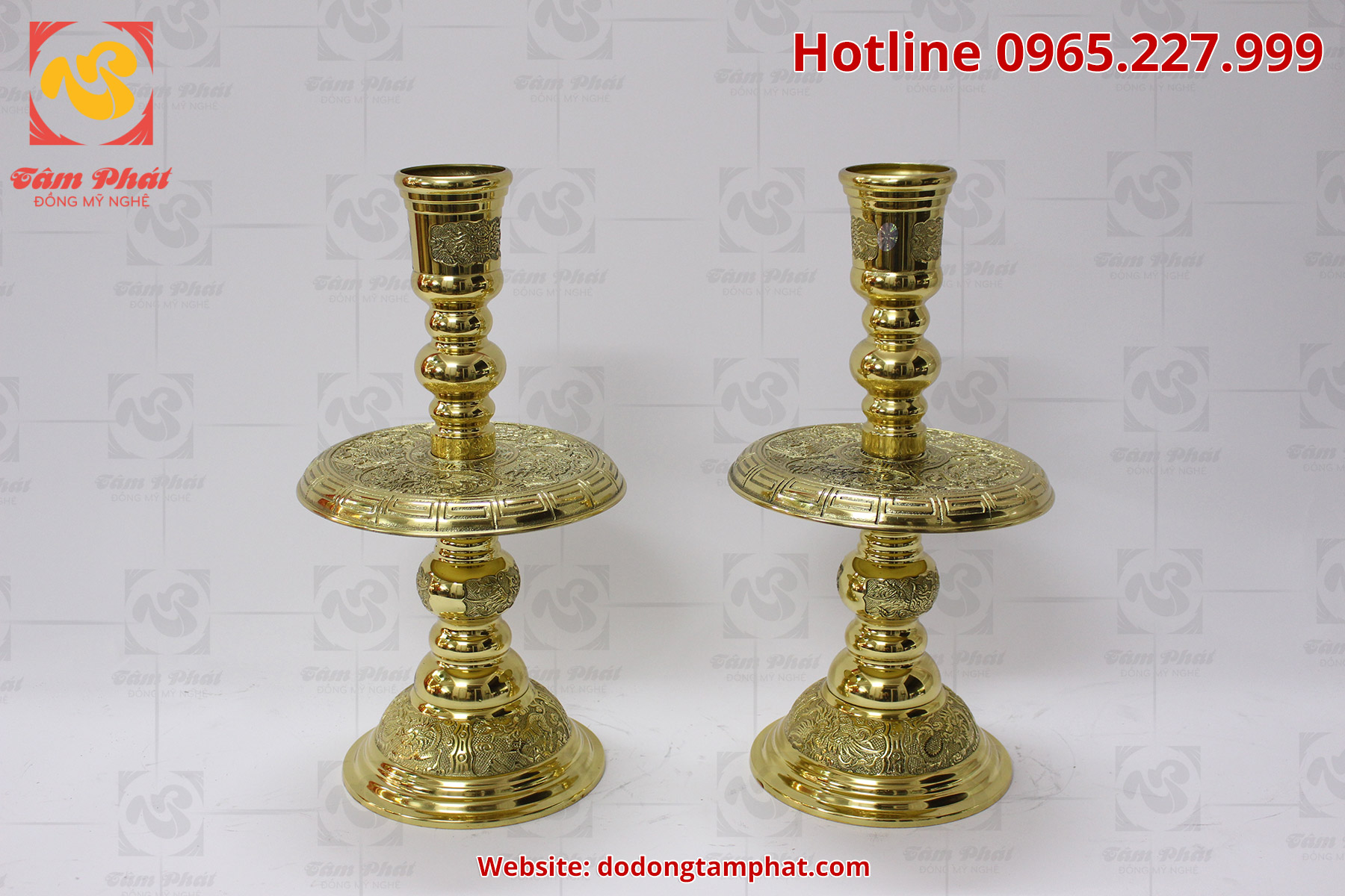 Đôi nến bằng đồng đỏ cạo màu