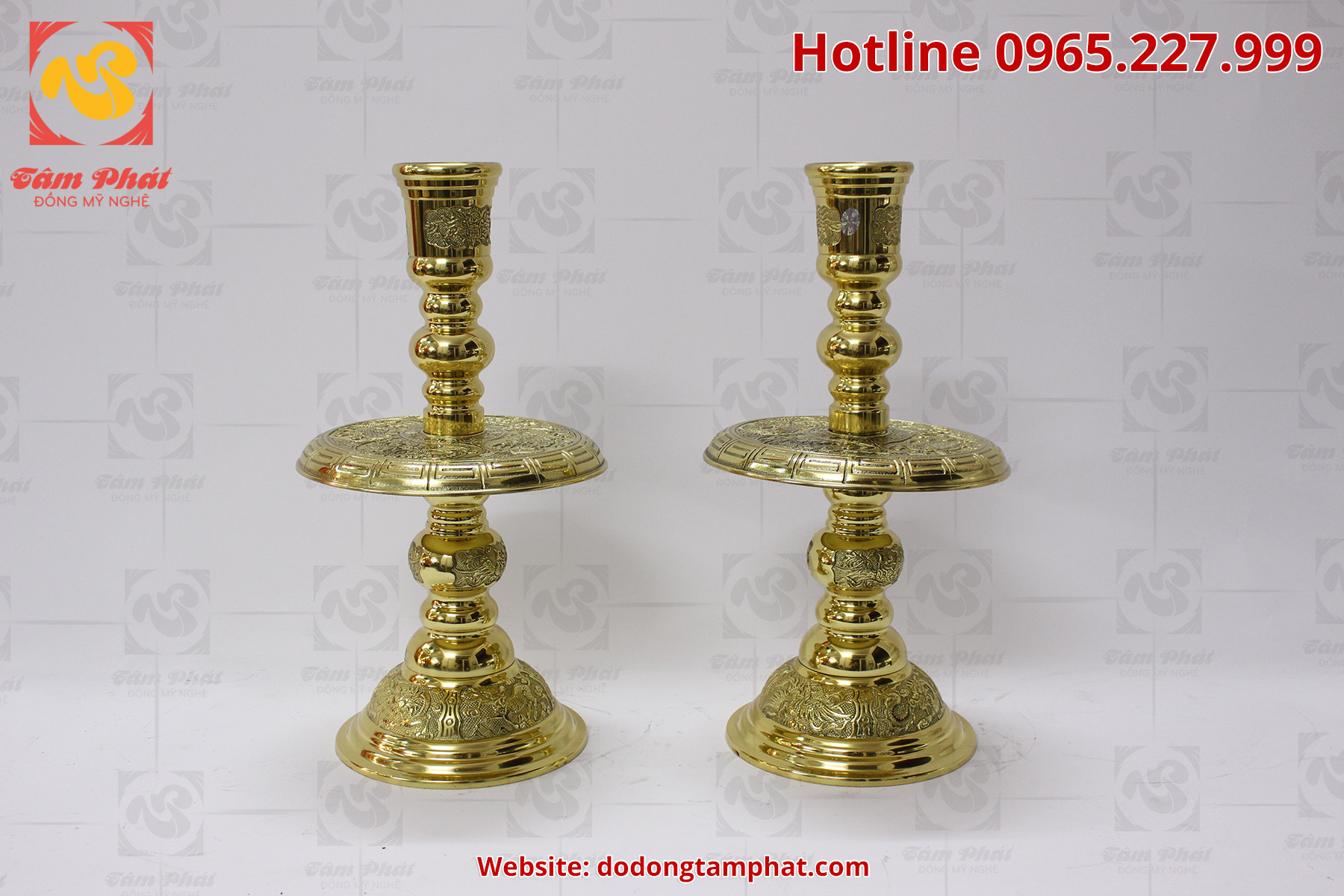 Đôi nến bằng đồng đỏ cạo màu