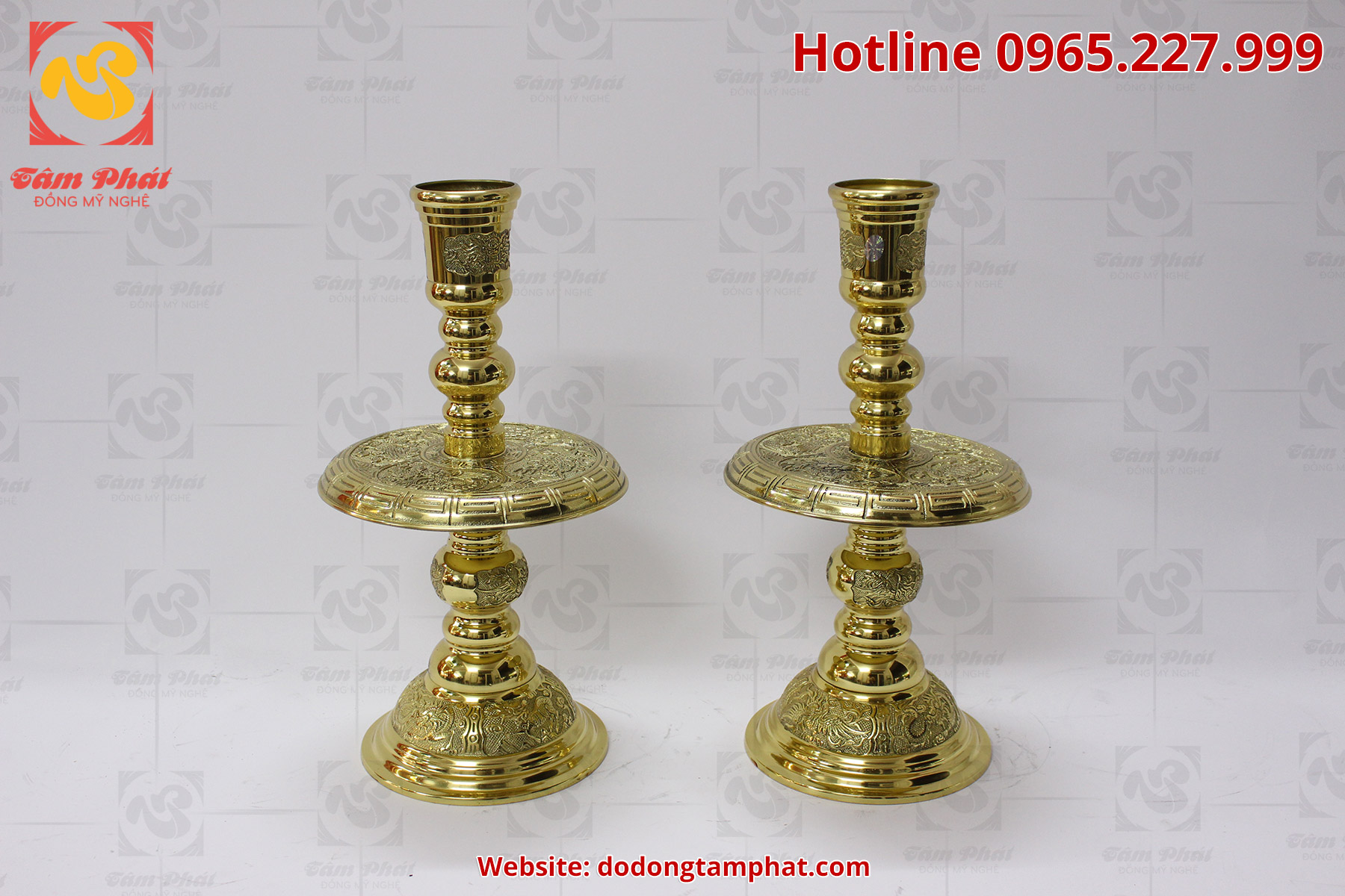 Đôi nến bằng đồng đỏ cạo màu