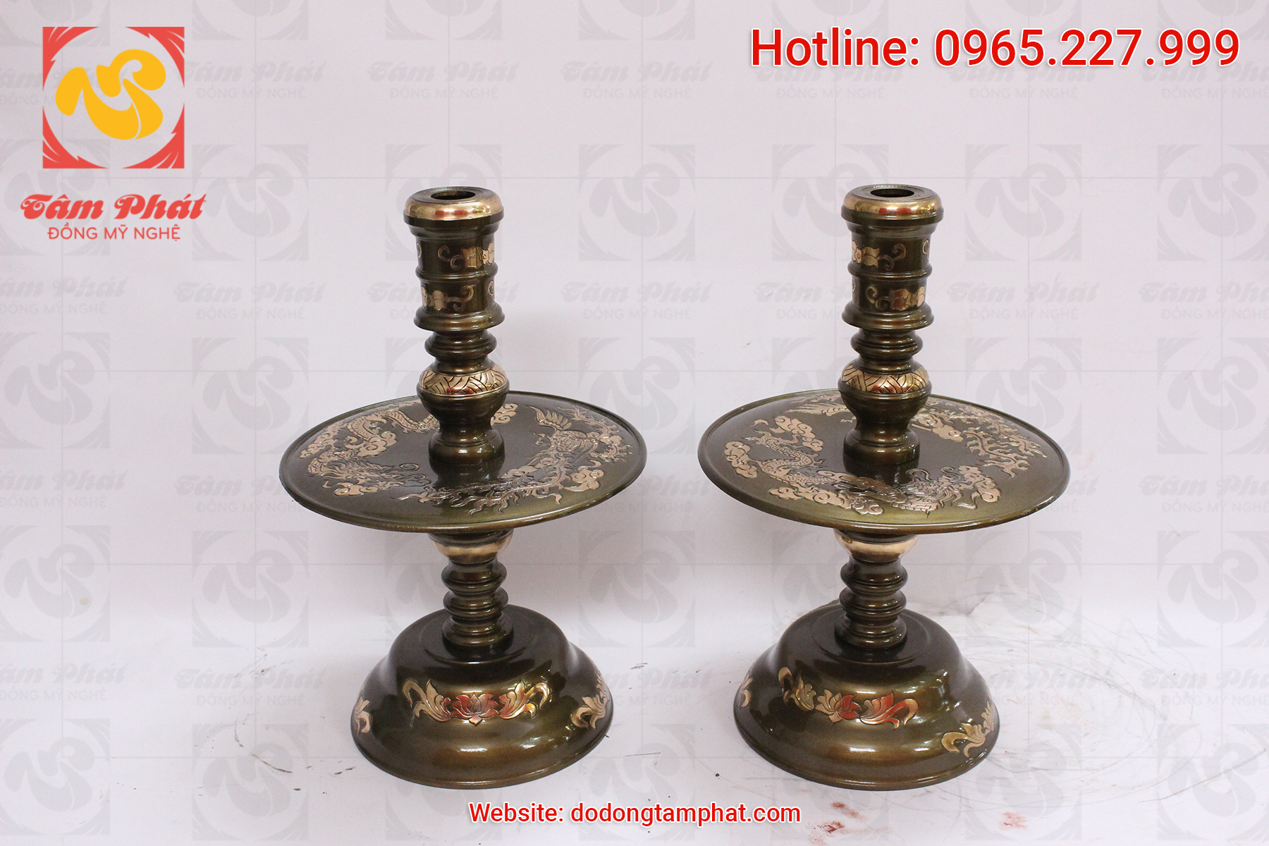 Chân nến bằng đồng đỏ khảm tam khí cao 40m