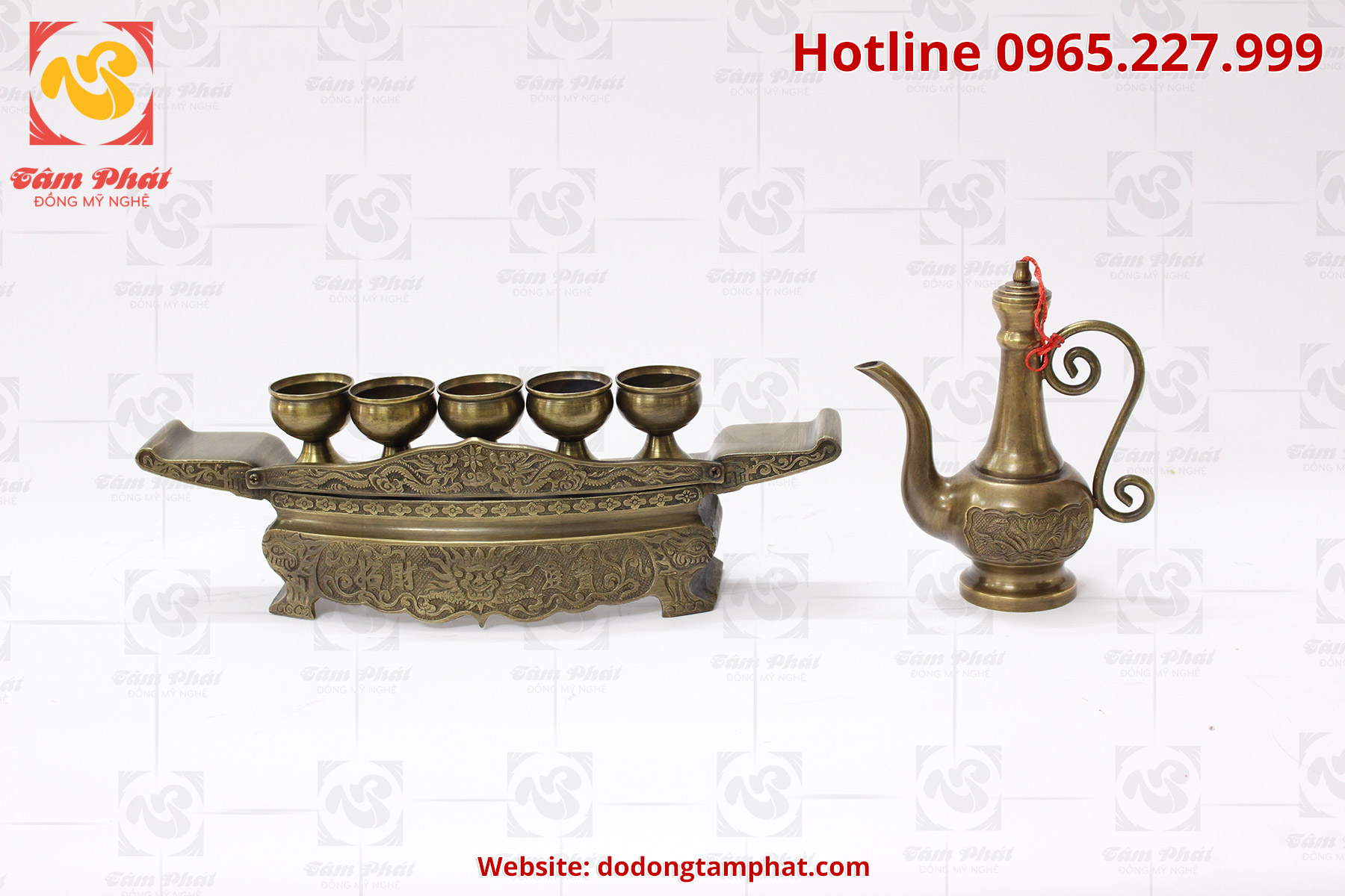 Bộ ngai chén thờ bằng đồng màu hun xanh giả cổ