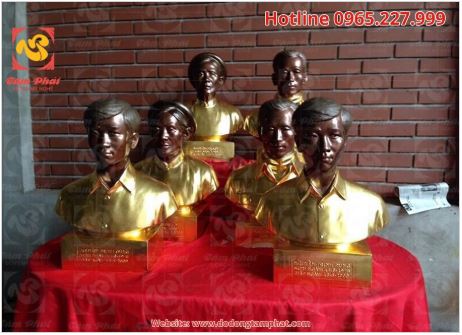Đúc tượng chân dung bằng đồng - Tượng truyền thần