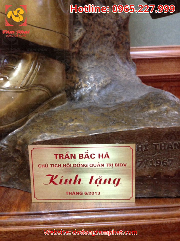 Đúc tượng chân dung bằng đồng - Tượng truyền thần