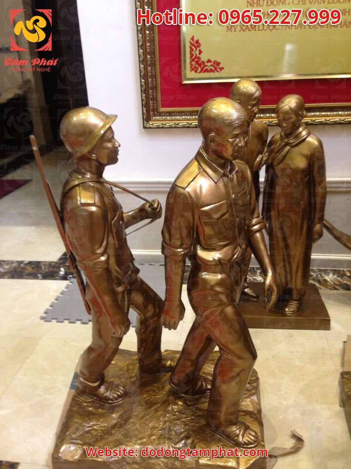 Đúc tượng chân dung bằng đồng - Tượng truyền thần