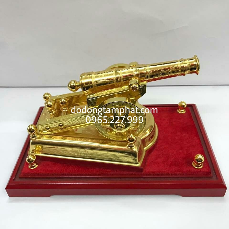 Pháo thần công mạ vàng 24K