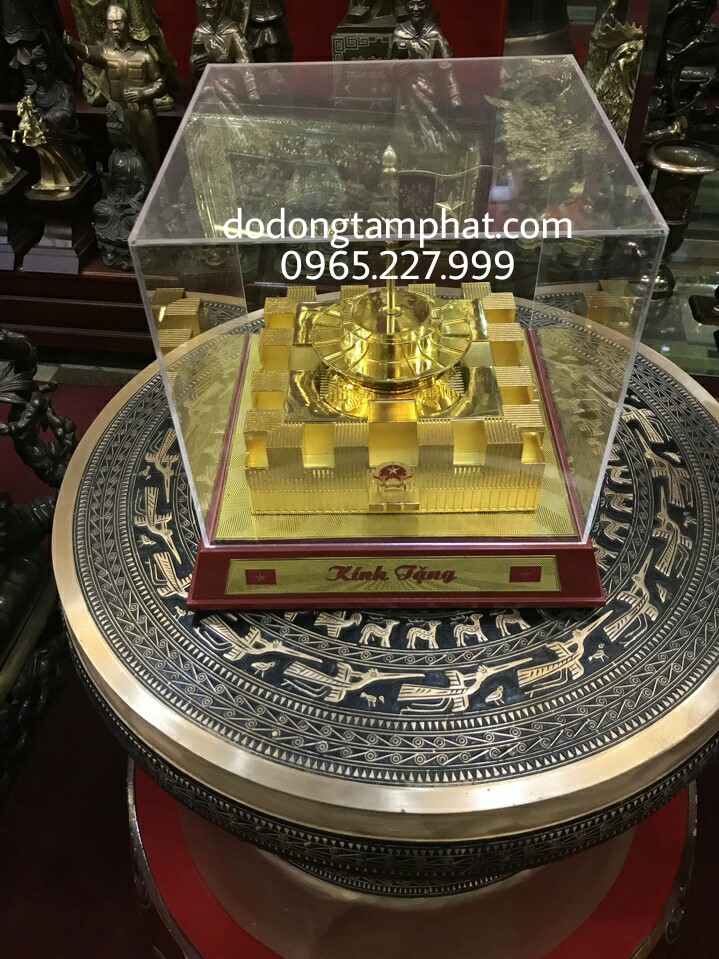 Tòa nhà Quốc hội Việt Nam mạ vàng 24K