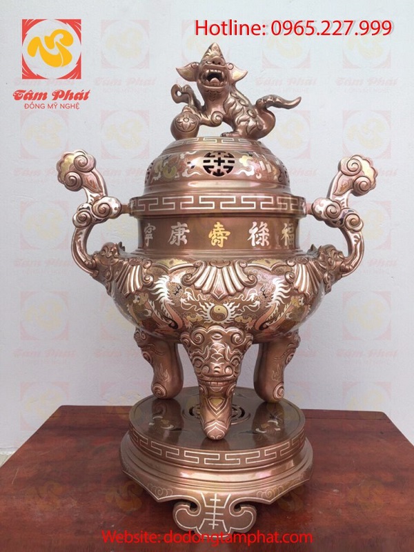 Đỉnh đồng khảm tam khí một chữ vàng