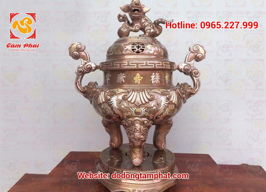 Đỉnh đồng khảm tam khí một chữ vàng