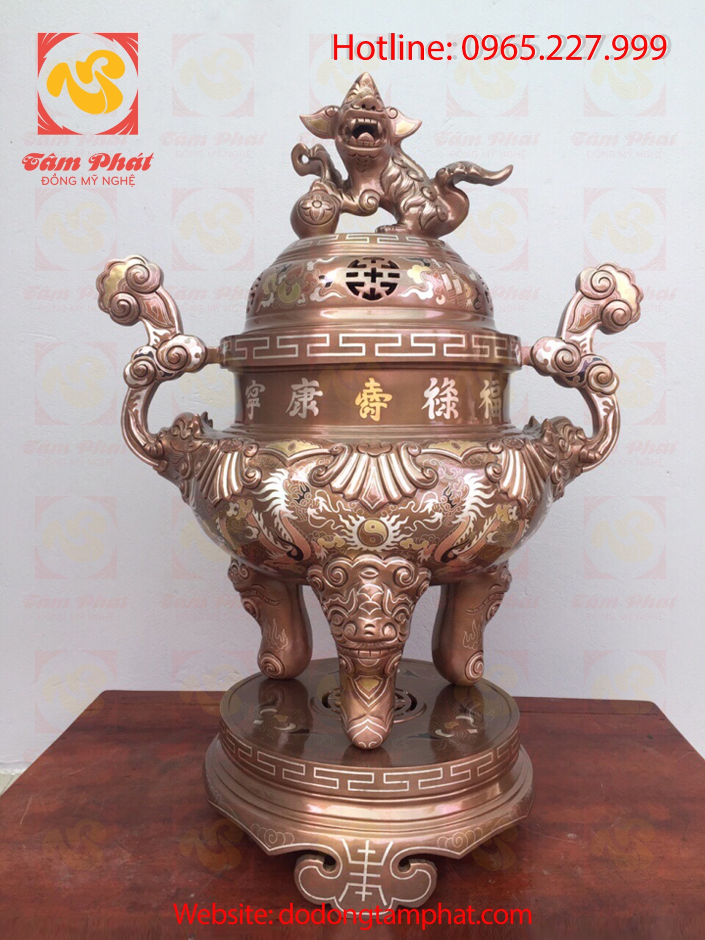 Đỉnh đồng khảm tam khí một chữ vàng