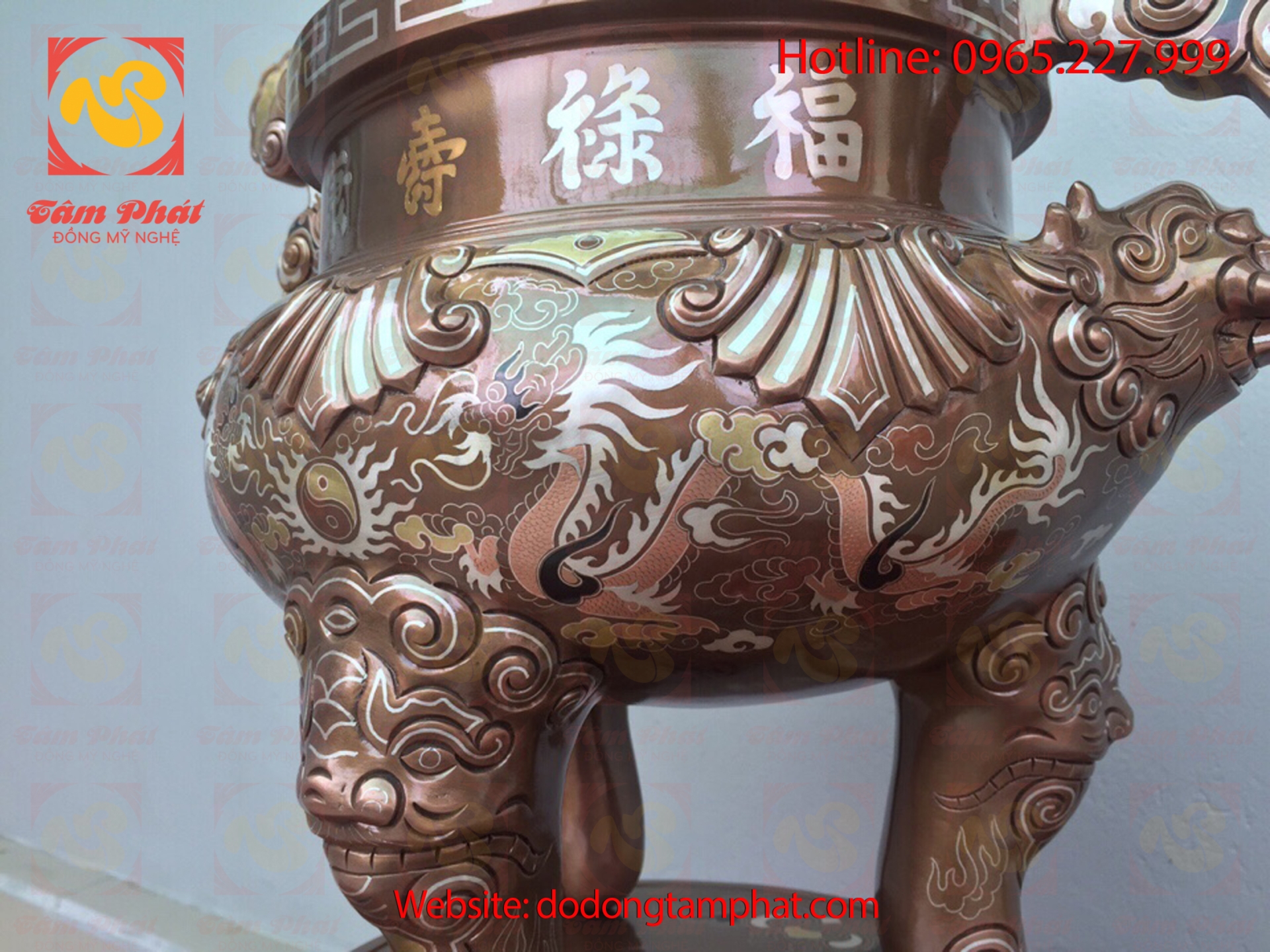 Đỉnh đồng khảm tam khí một chữ vàng