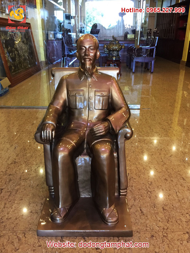 Tượng Bác Hồ ngồi ghế mây cao 1m, 1m1, 1m2 – Đồng mỹ nghệ Tâm Phát