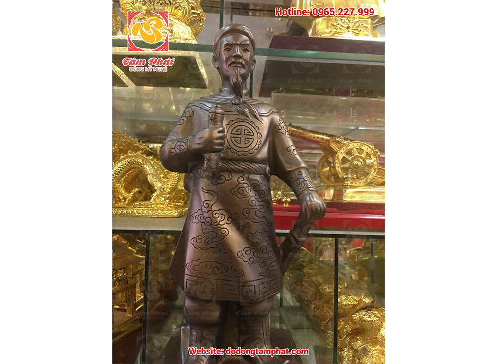 Tượng đồng đỏ Trần Hưng Đạo xuống màu giả cổ 60cm