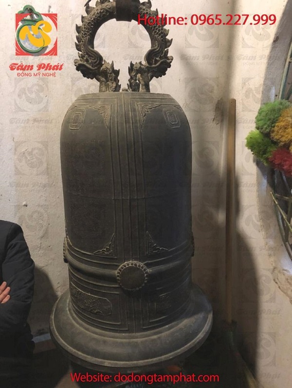 Chuông đồng cao 1m1 sắc thái cổ điển