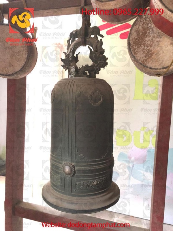 Chuông đồng cao 1m1 sắc thái cổ điển