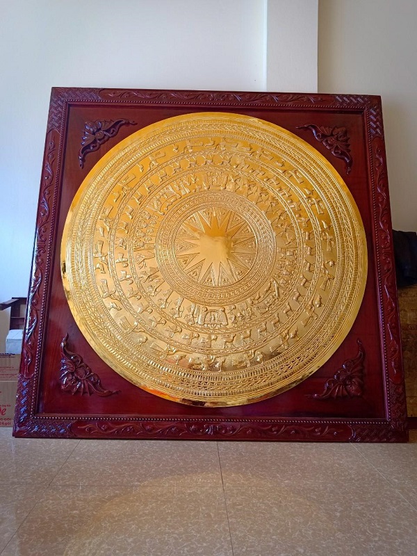 Tranh mặt trống đồng Đông Sơn đường kính 1m2