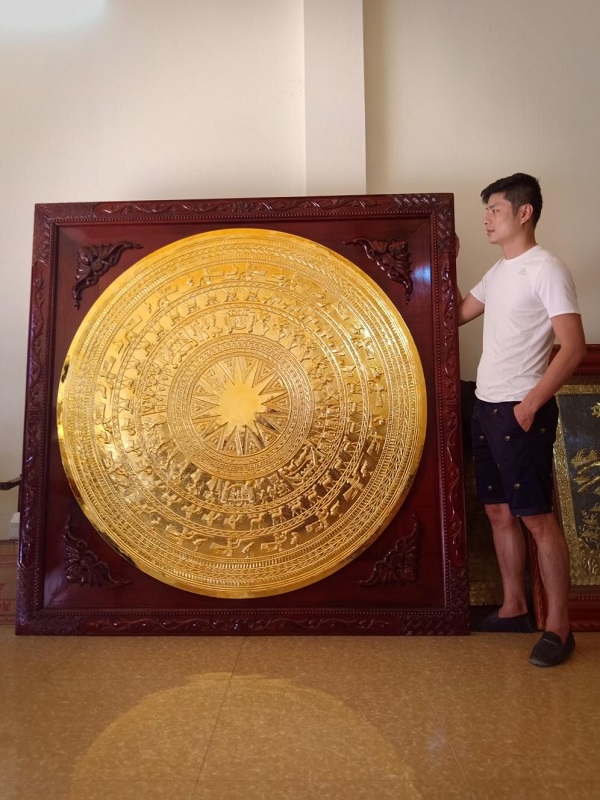 Tranh mặt trống đồng Đông Sơn đường kính 1m2