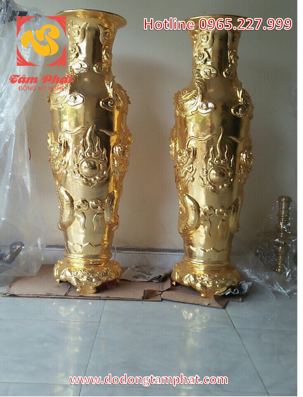 Lọ hoa lục bình bằng đồng mạ vàng, đúc rồng nổi