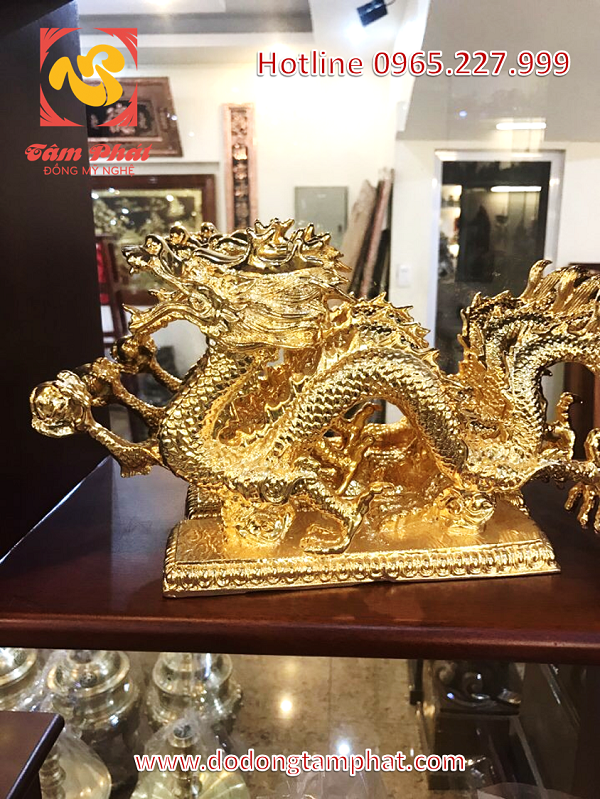 Tượng rồng bay mạ vàng - linh vật phong thủy đặc sắc