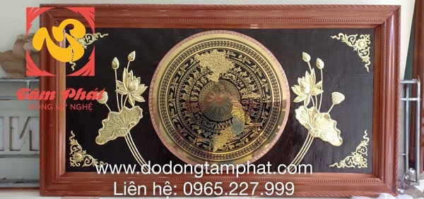 Tranh trống đồng hoa sen kích thước 2m46x1m4