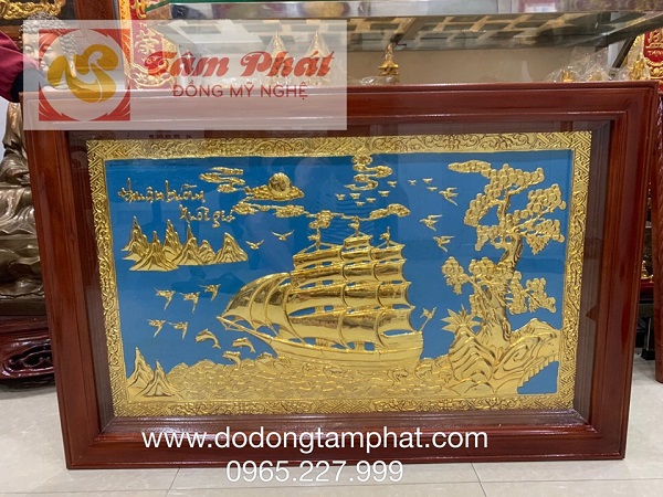 Tranh phong thủy Thuận Buồm Xuôi Gió bằng đồng thếp vàng