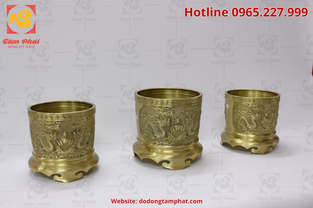 Bát hương bằng đồng màu mộc mạ đường kính 20 cm