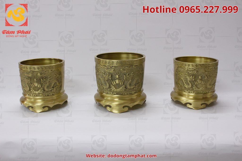 Bát hương bằng đồng màu mộc mạ đường kính 20 cm