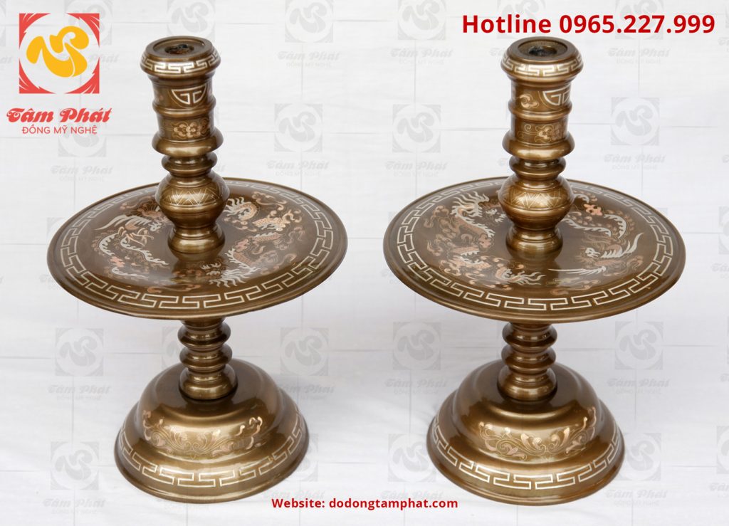 Đôi nến bằng đồng đỏ khảm tam khí co 40cm