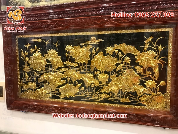 Tranh sen mạ vàng 24K – quà tặng lưu niệm cao cấp
