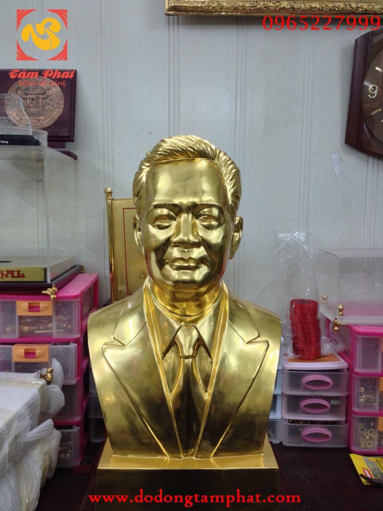 Tượng chân dung bằng đồng mạ vàng 24K sang trọng