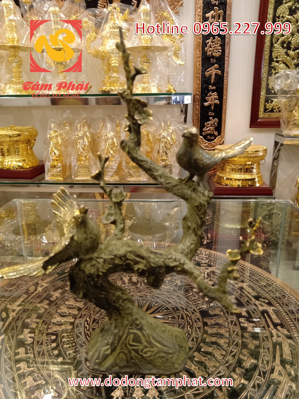 Tặng phẩm tượng đôi chim công đậu cành mai bằng đồng