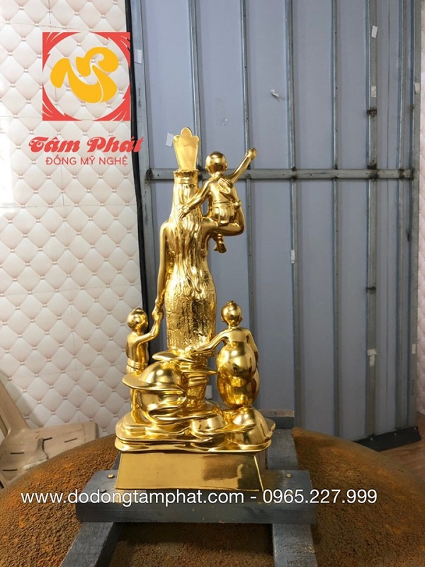 tuong-quoc-mau-au-co-va-cac-con-dat-vang-4