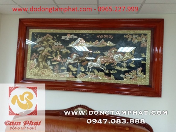 tranh-dong-ma-dao-thanh-cong-kham-tam-khi-lap-dat-tai-nha-khach-1