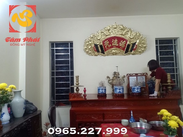 Cuốn thư bàn thờ đại tự Đức Lưu Quang tinh xảo