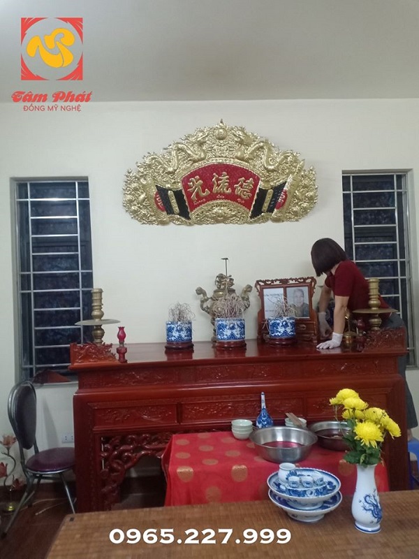 Cuốn thư bàn thờ đại tự Đức Lưu Quang tinh xảo