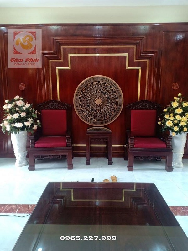 Mặt trống đồng Ngọc Lũ bằng đồng đỏ lắp đặt cho cơ quan khách hàng