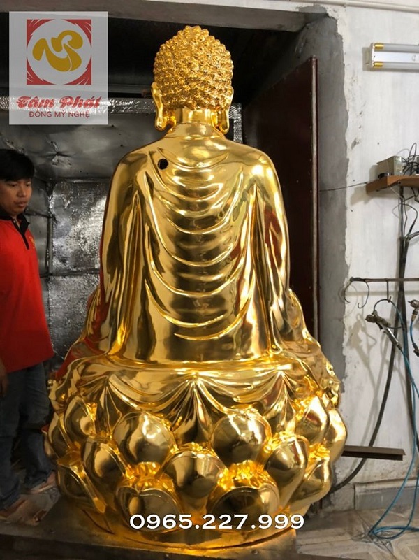 Tượng đồng Đức Phật ngồi tòa sen dát vàng ròng