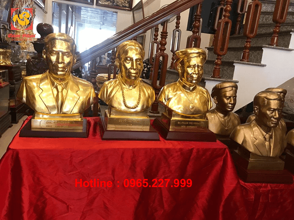 Tượng truyền thần bằng đồng mạ vàng 24k- dát vàng 9999