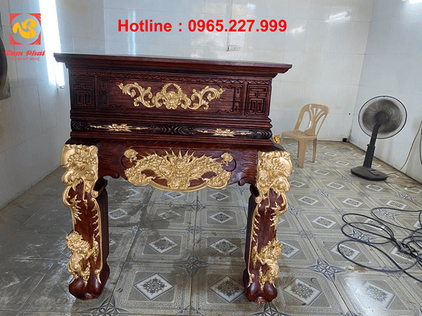Dát vàng 9999 bàn thờ gỗ gụ kích thước 1m97x97cm