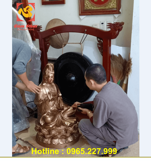 Tượng Phật Quan Thế Âm Bồ Tát bằng đồng đỏ cao 90cm