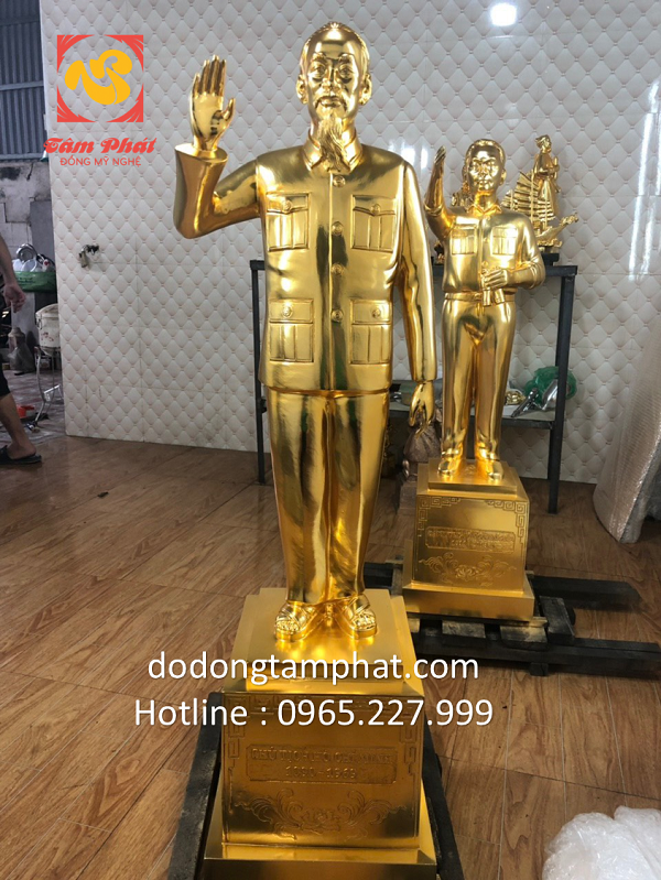 Tượng Bác Hồ bằng đồng vẫy tay chào đủ kích thước lớn nhỏ