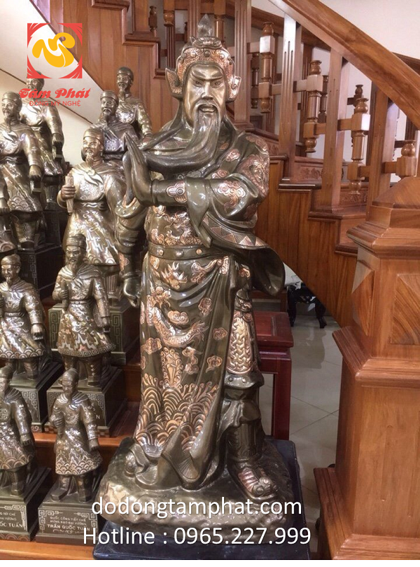 Tượng Quan Vân Trường bằng đồng với các tạo hình uy nghiêm