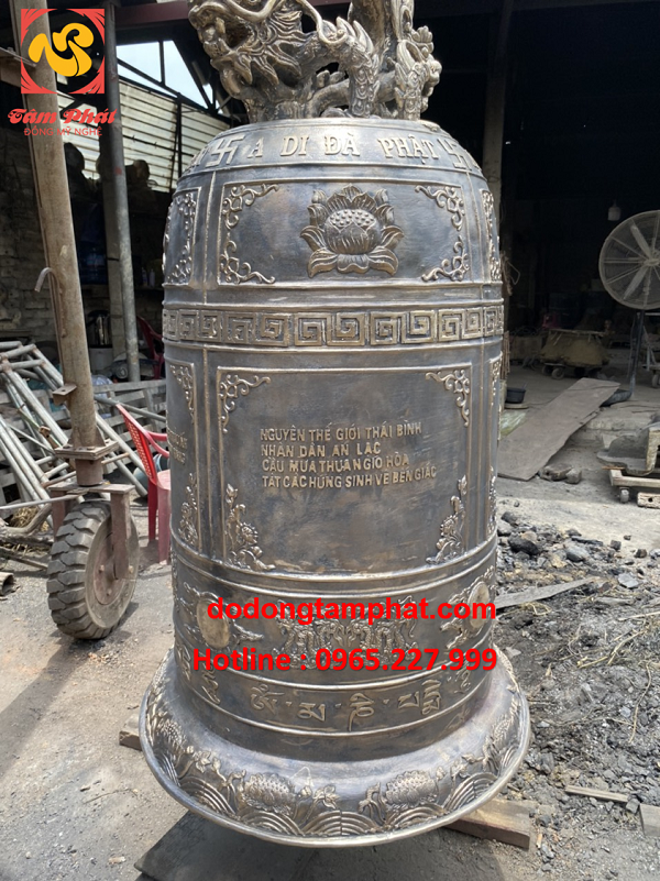 Đúc chuông đồng Đại Hồng Chung 300kg chùa Thiên Linh đẹp cổ kính