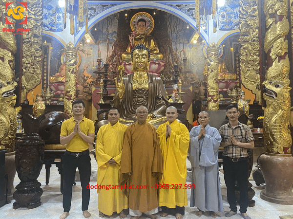 Bàn giao tượng đồng Phật Thích Ca cao 3m nặng 3 tấn dát điểm vàng tại chùa Thiên Ấn, Quảng Ngãi