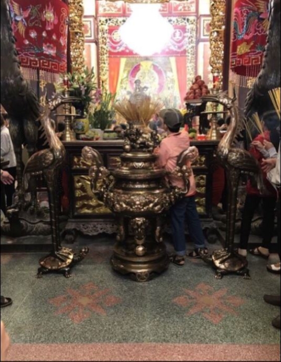 Quả đỉnh 1m5 và đôi hạc 1m7 đã an vị tại đền bà Châu Đốc – An Giang