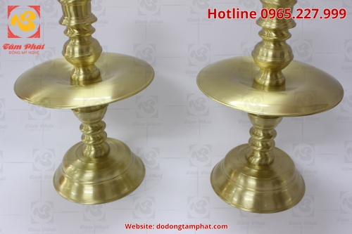 Đôi nến bằng đồng cát tút