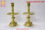Đôi nến bằng đồng màu vàng
