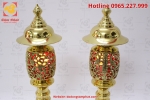 Đôi đèn thờ bằng đồng vàng