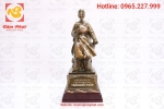 Tượng đồng Hưng Đạo Đại vương Trần Quốc Tuấn đúc tinh xảo